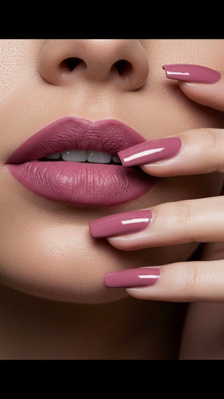 Rouge Press-On Nails in Square shape