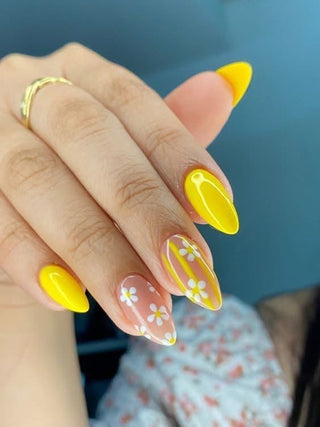 Yellow Press on nail