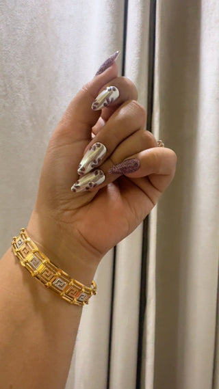 Vows & Vogue KC - press on nails