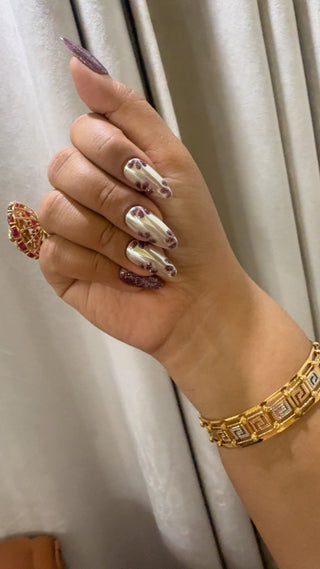Vows & Vogue KC - press on nails