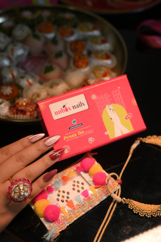 Vows & Vogue KC press on nails