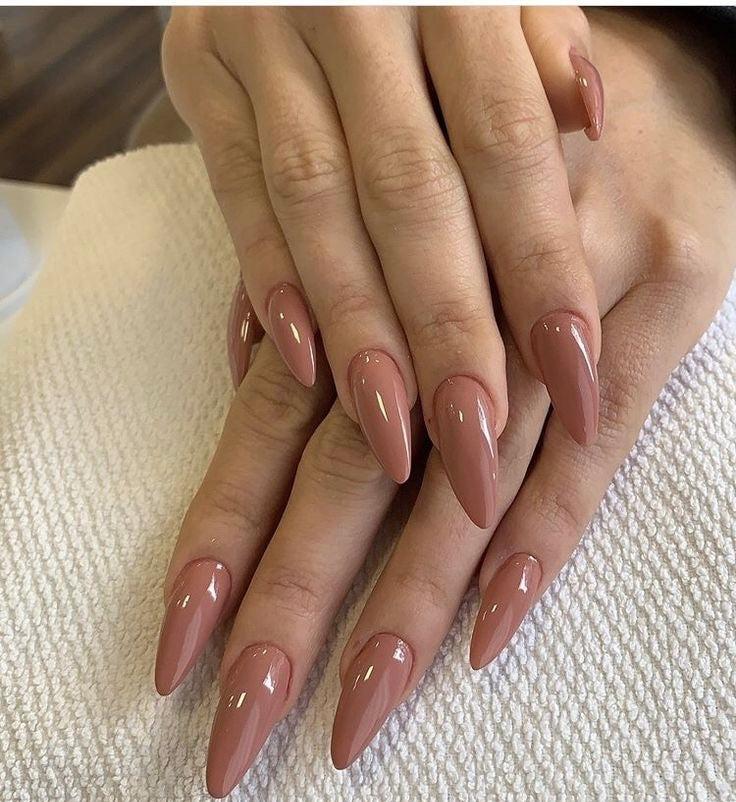 Calm brown – Unbox Nails by Sanya
